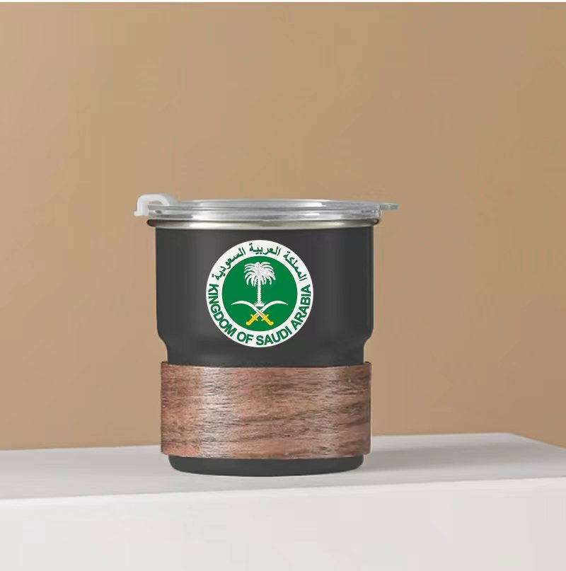 nieuwe koffiemok met logo. Pas - Coffee Tea Name recensie en prijs